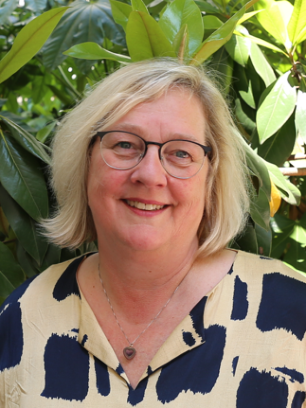 Marjolein Hins
penningmeester bestuur