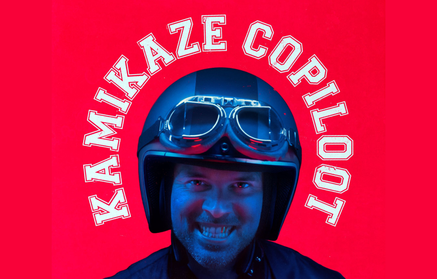Kamikaze Copiloot liggend.png Kamikaze Copiloot liggend.png