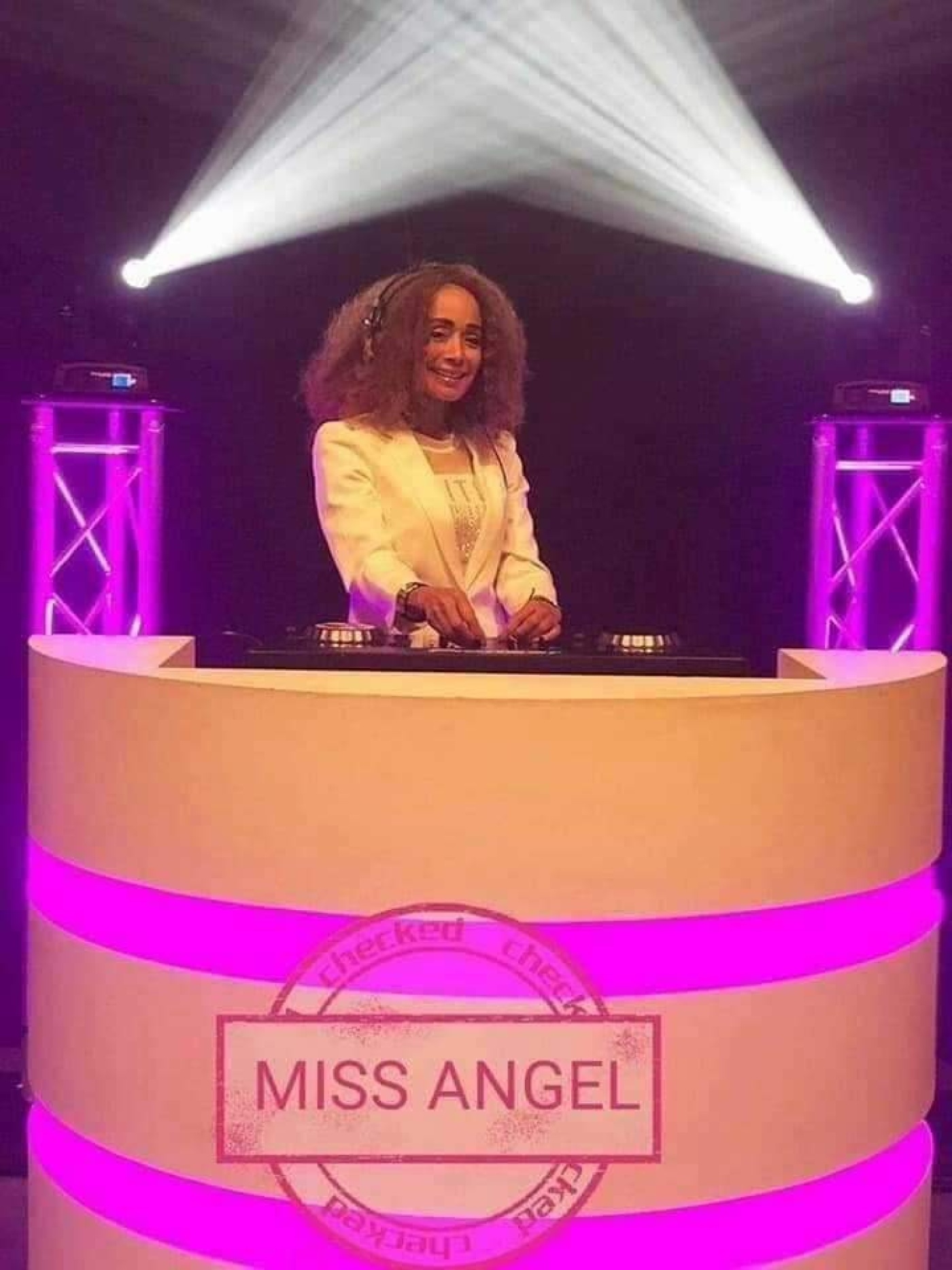 miss angel.jpg miss angel.jpg
