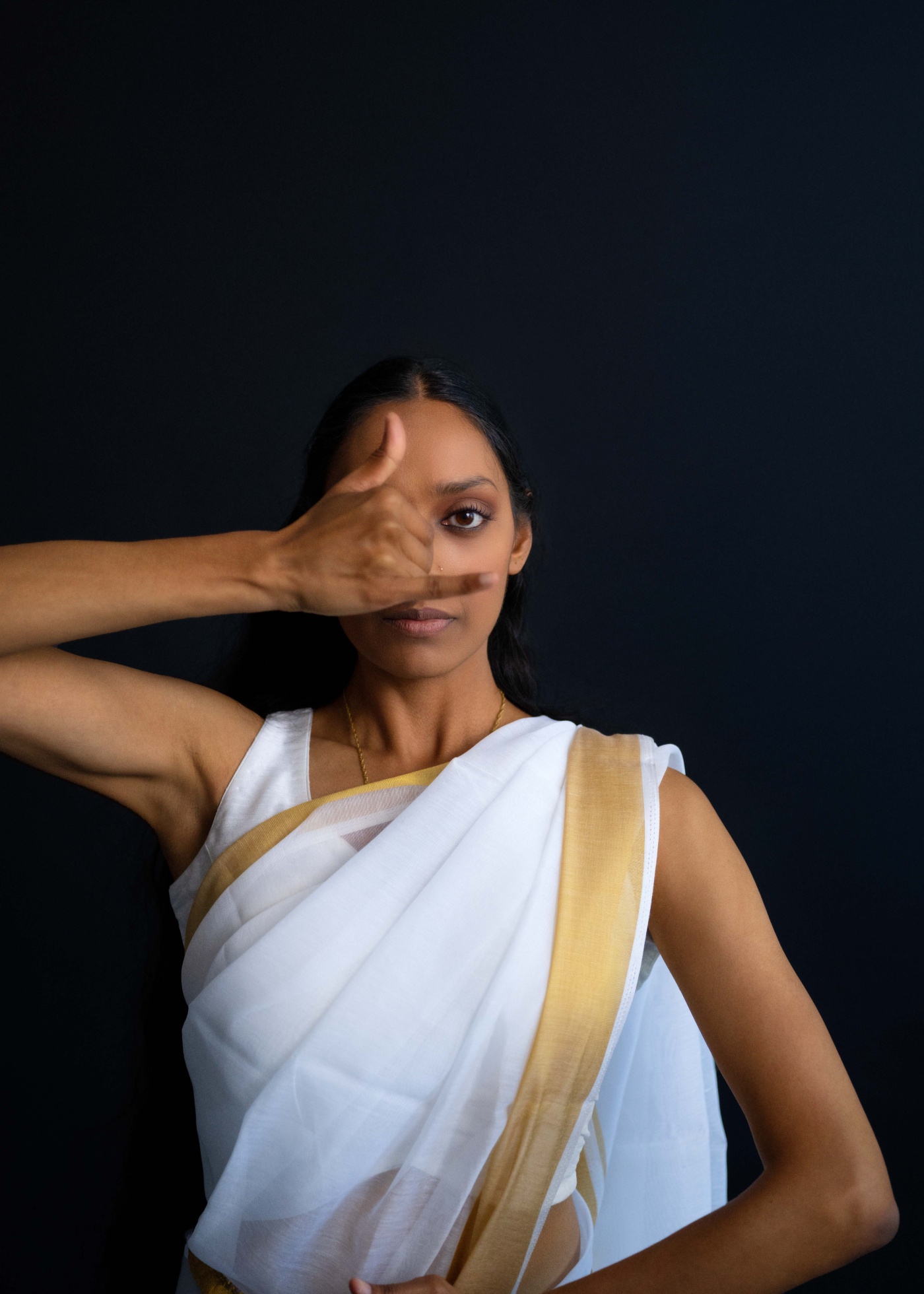 Poernima_28090-2-LOWRES.jpg Poernima_28090-2-LOWRES.jpg